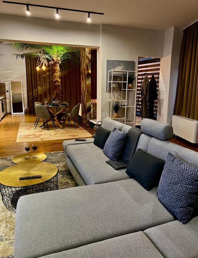 شقة Roof Top Luxury بلاغويفغراد المظهر الخارجي الصورة